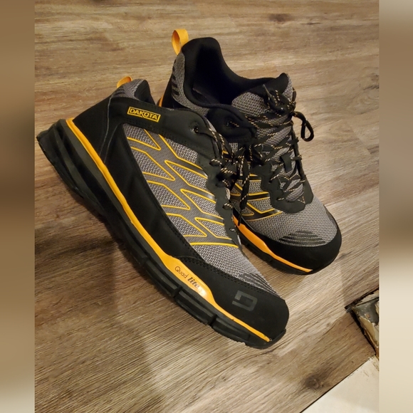 Dakota Aluminum Toe Steel Plate Quad Lite Athletic Safety Shoes - Picture 1 of 10